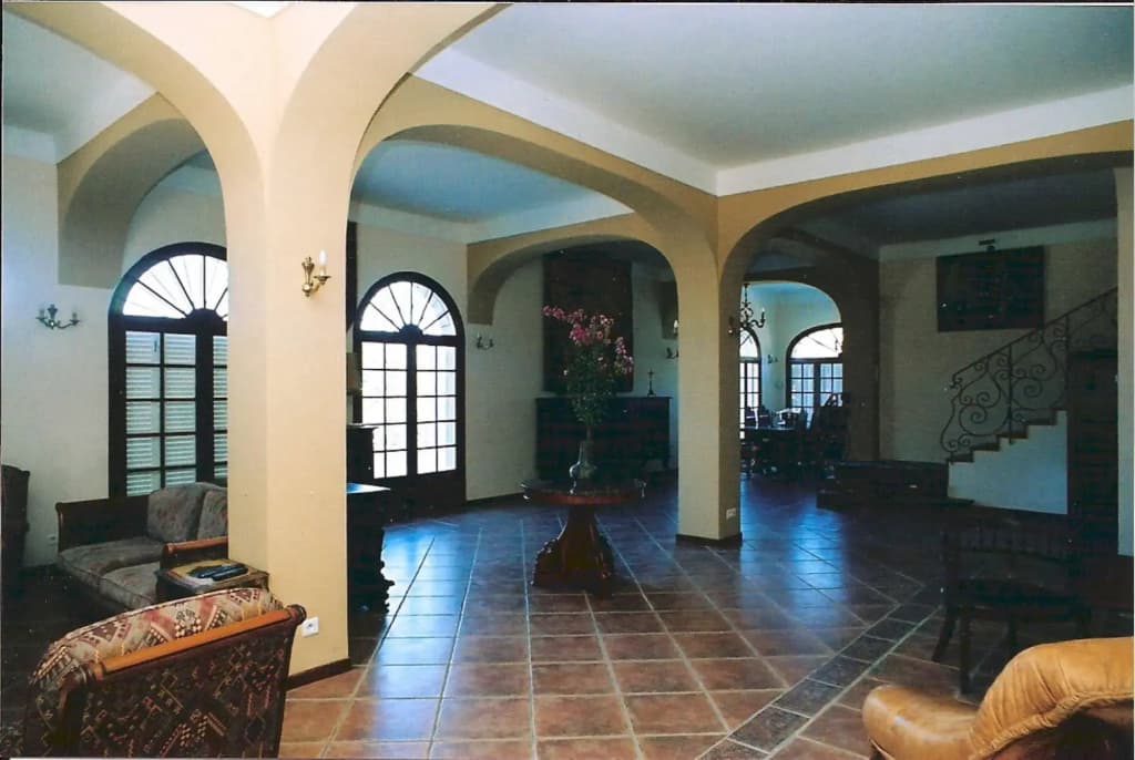 The Manor - Miniature 7