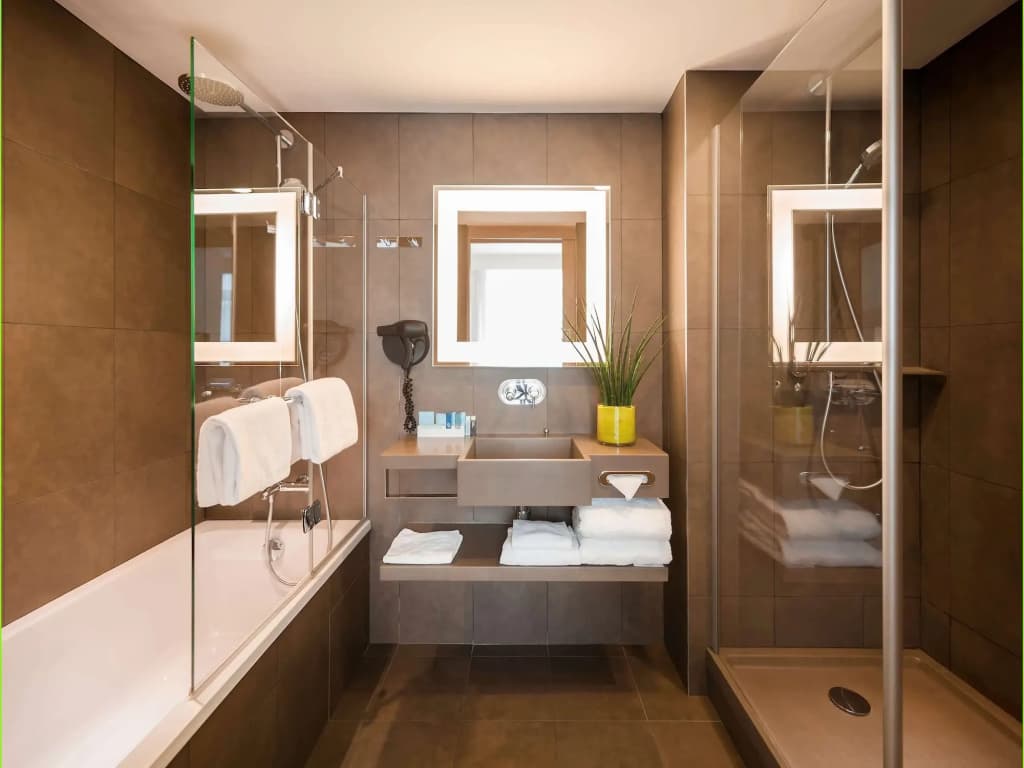 Novotel Spa Rennes Centre Gare - Miniature 8