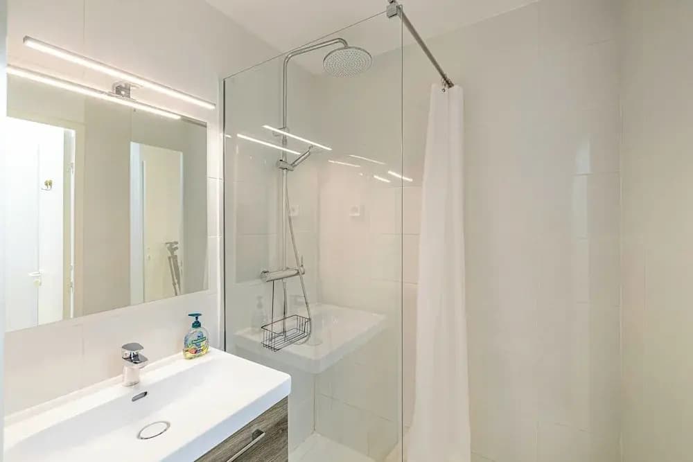 Charming Flat With sea View - 1BR - 2P - Cannes - Miniature 7