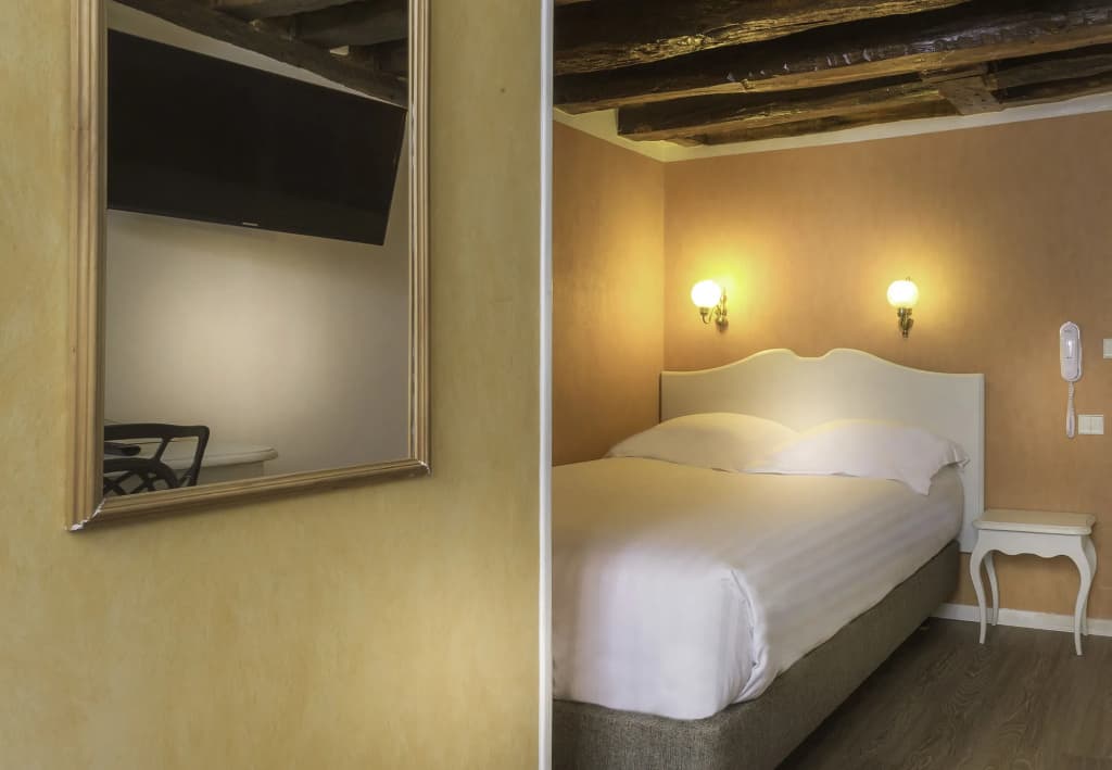 Hôtel Jeanne d'Arc Le Marais - Photo 5