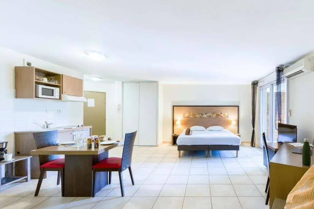Appart'Hotel Garden & City Rousset - Photo 3