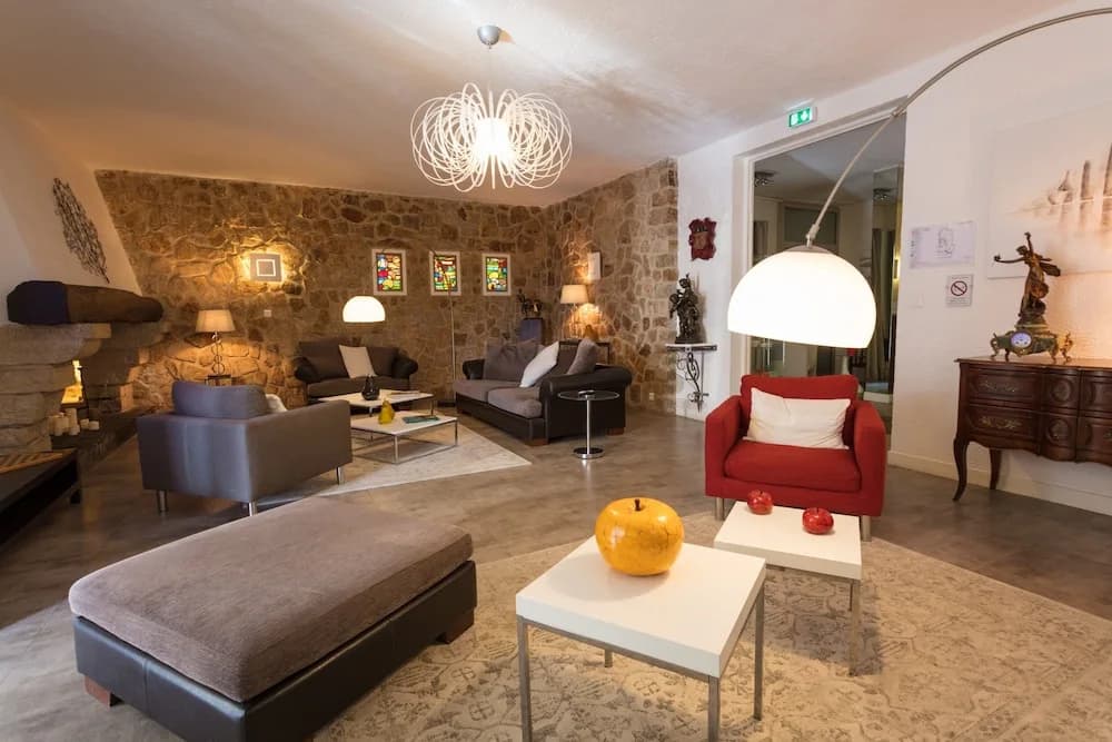 Hôtel 4* Les 3 Barbus - Photo 2