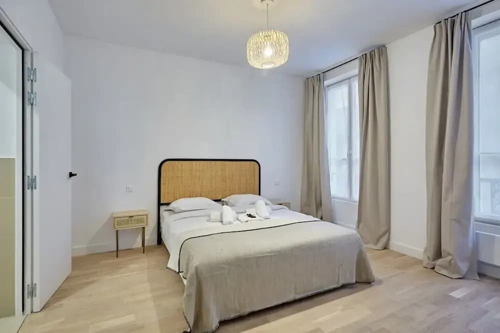 Sublim and New Apartment Matignon St Honore - Photo 3