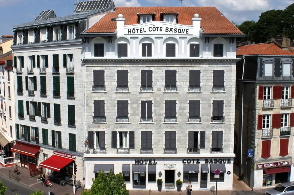 Hôtel Côte Basque - Photo 1