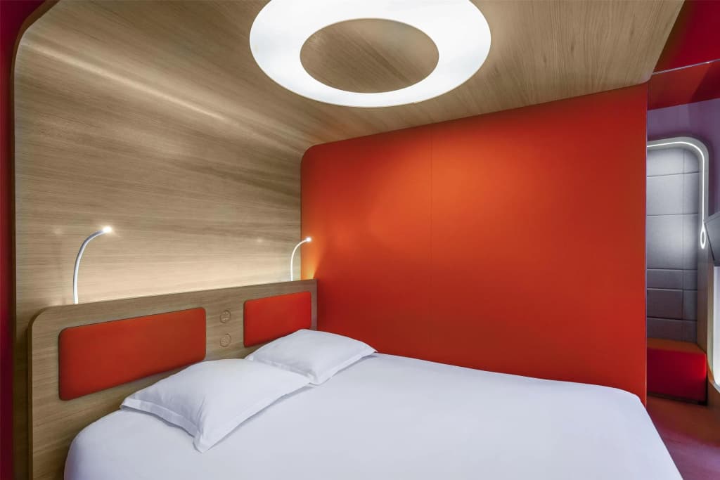 Hotel Odyssey - Photo 1