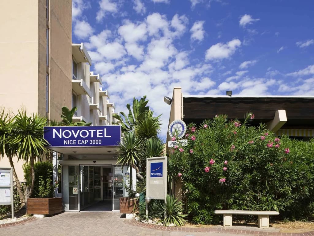 Novotel Nice Aeroport Cap 3000 - Photo 1
