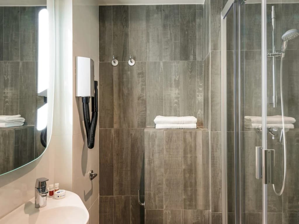 ibis Clichy Centre Mairie - Miniature 7