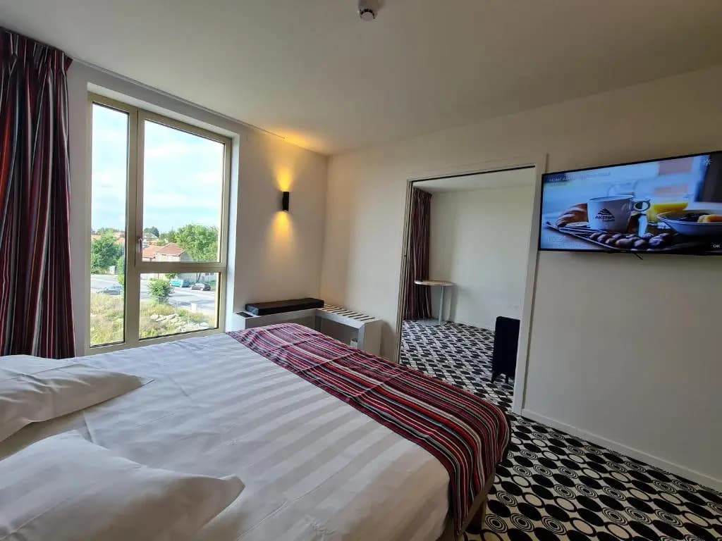 Hotel Akena Nantes Reze Aeroport - Photo 3