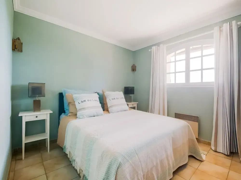 Nice Holiday Home in Lorgues - Photo 5