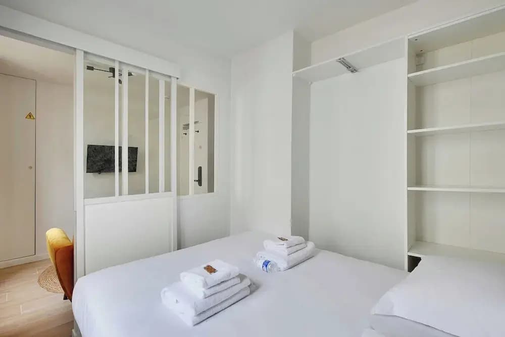 Newly Renovated Appartement Hotel Residence - Photo 2