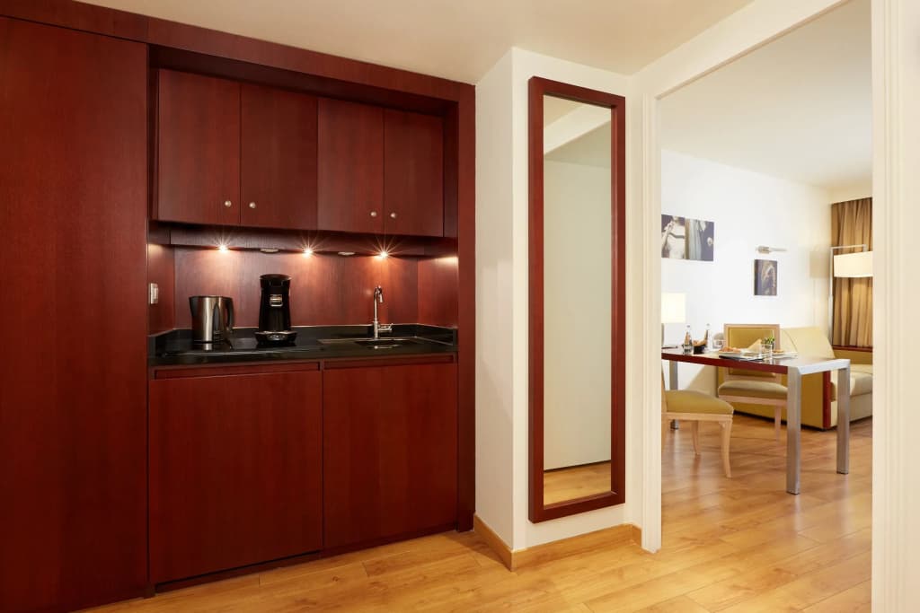 Clarion Paris CDG Airport Hotel - Photo 4