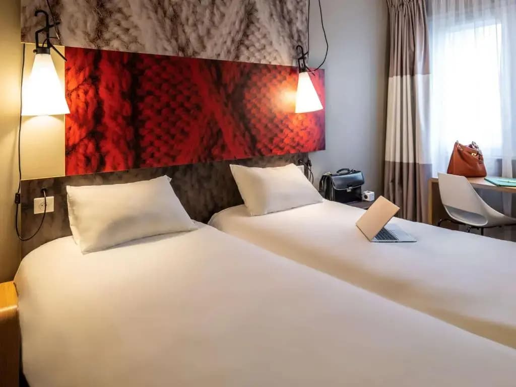 ibis Styles Poissy - Miniature 7