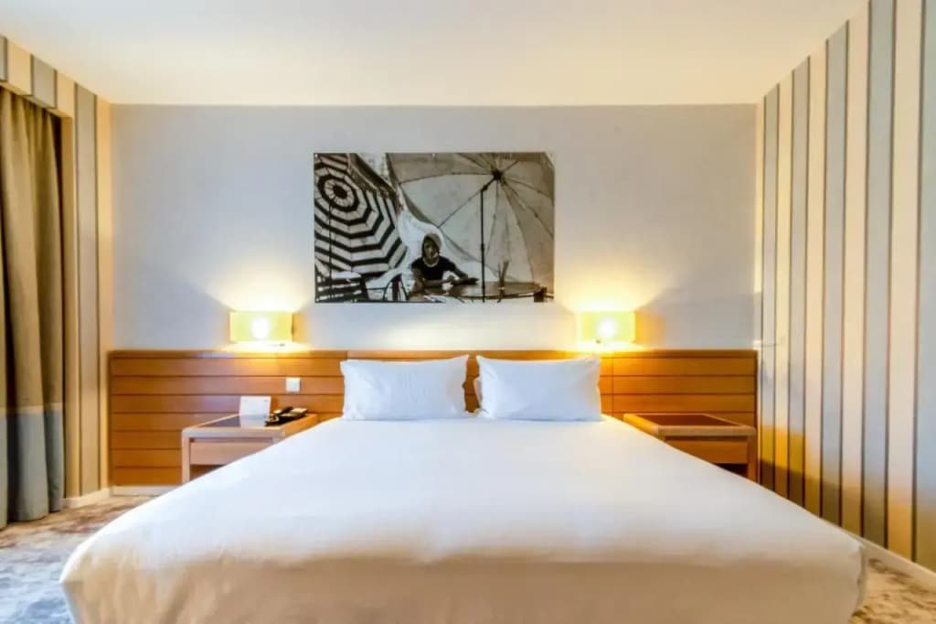 Holiday Inn Nice-Port St Laurent by IHG - Miniature 3