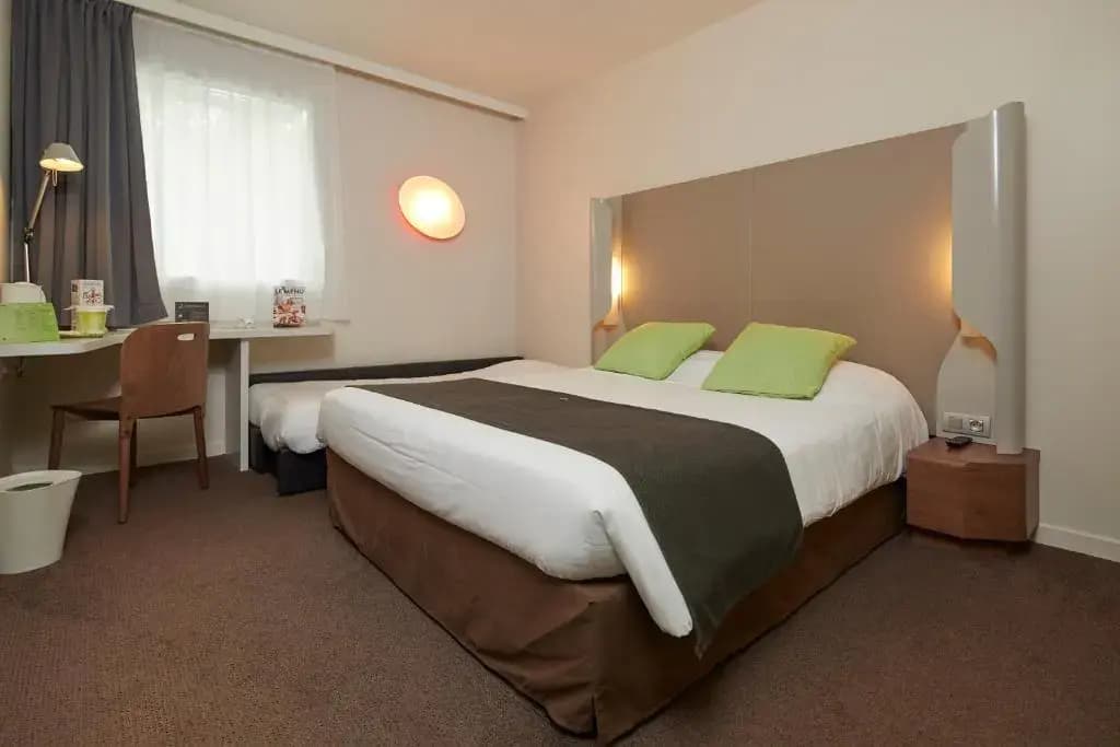 Hotel Campanile Nantes Centre - Saint Jacques - Photo 4