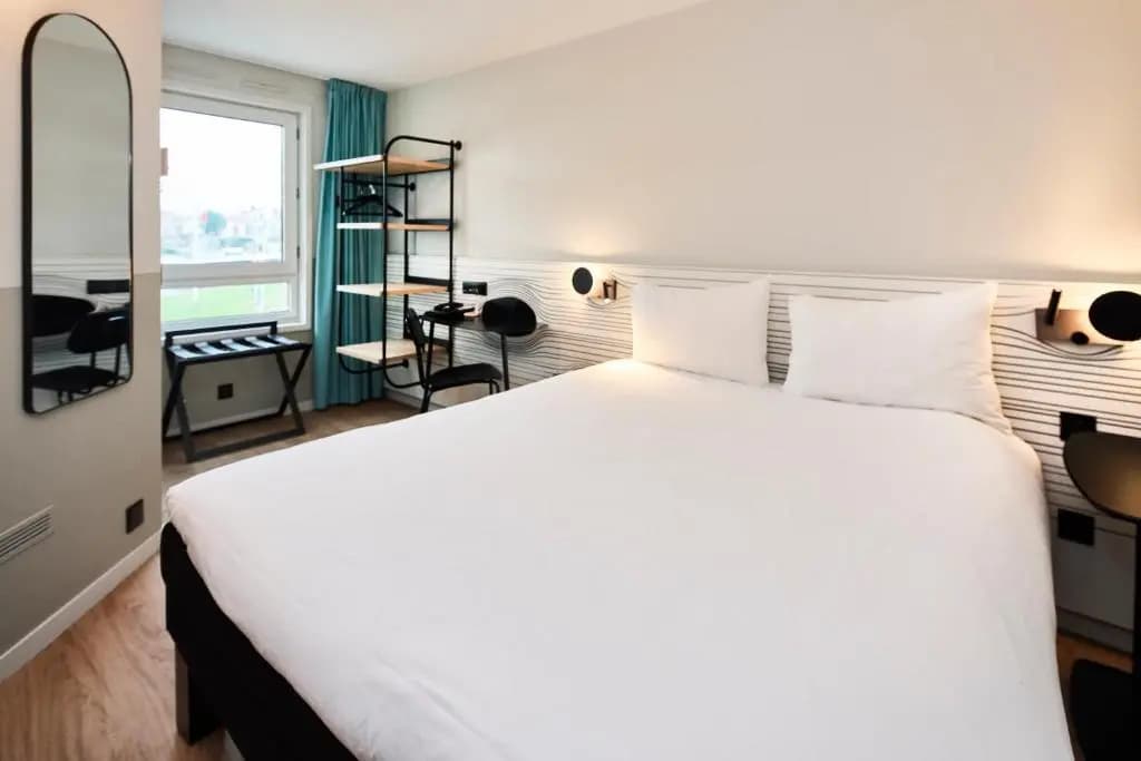 ibis Styles Poissy - Photo 1