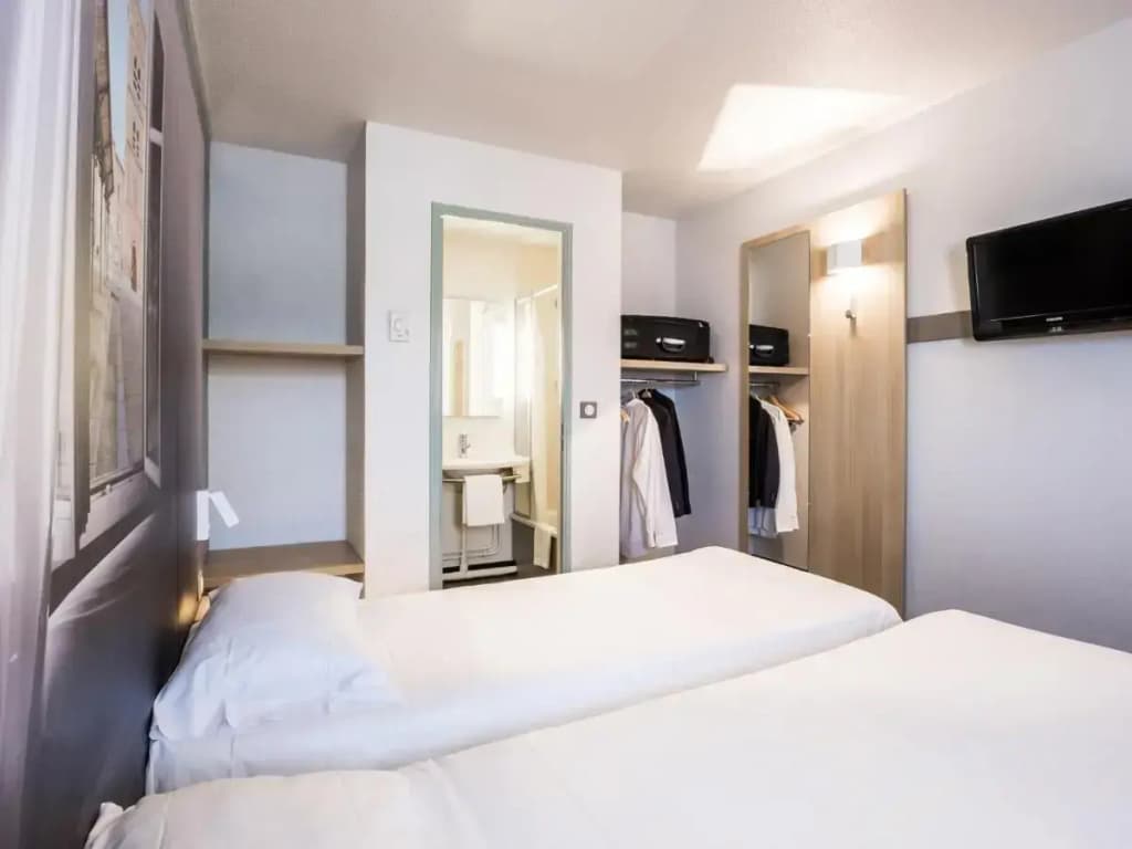 B&B HOTEL Blois Sud Vineuil - Miniature 7