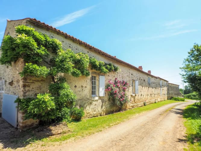 Holiday Home in Saint-laurent-de-la-salle With Pool