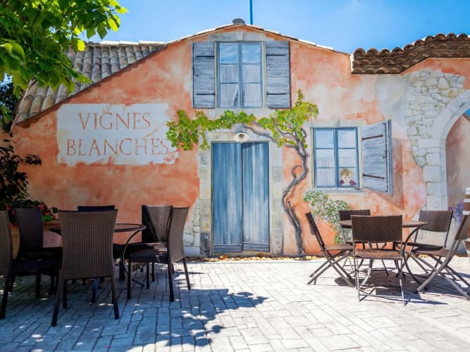 Logis hôtel Les Vignes Blanches