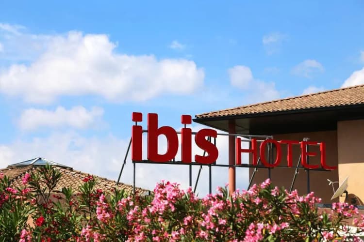 ibis Aubenas