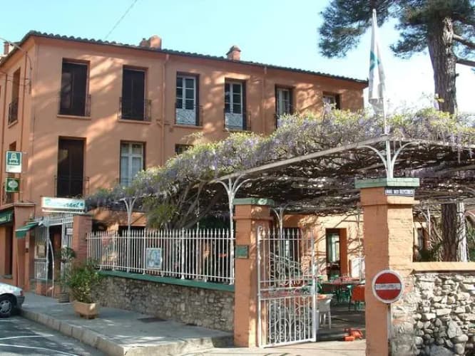Hotel les Glycines
