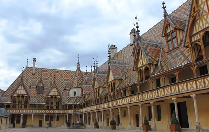 La Maison Rouge