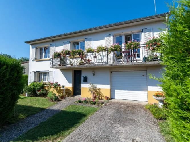 Maison Étain, 4 pièces, 6 personnes - FR-1-585-57