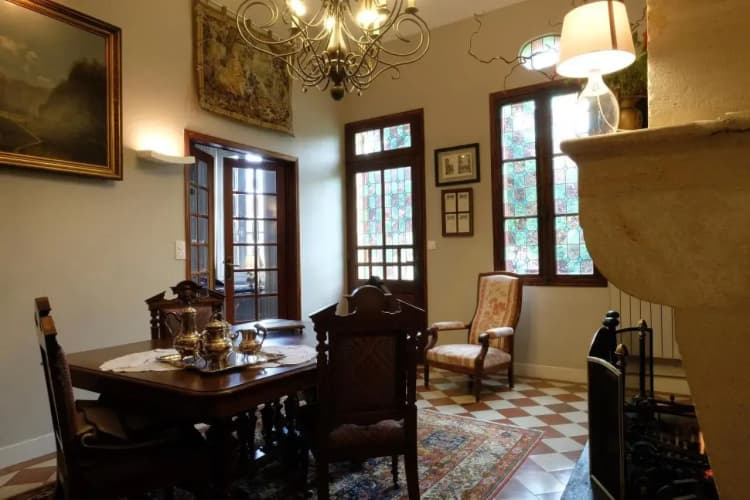 suite la Métairie