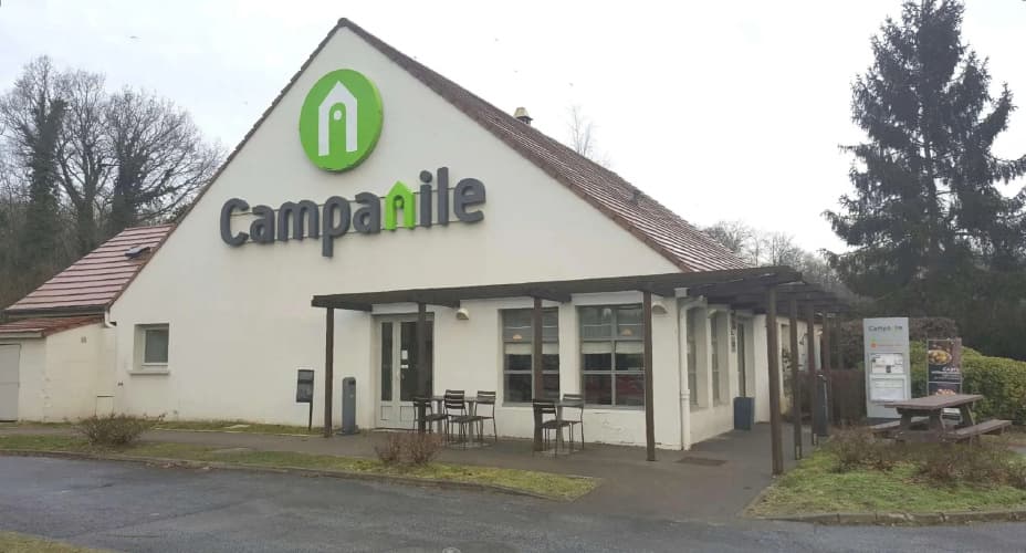Campanile Chantilly