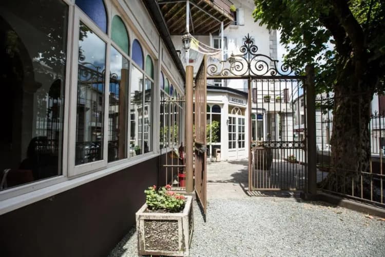 Au Pavillon du Frêne