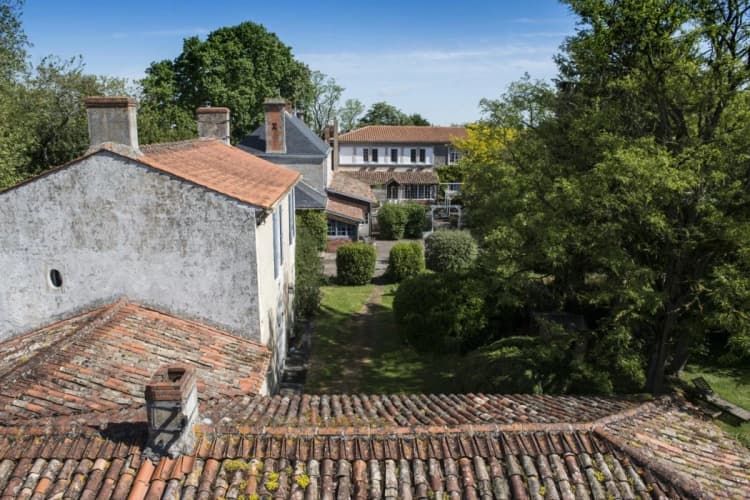 Château de l Abbaye de Moreilles
