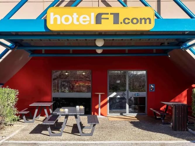hotelF1 Évry A6