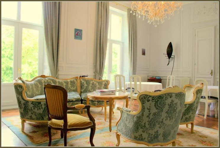 Chateau De Lagravade