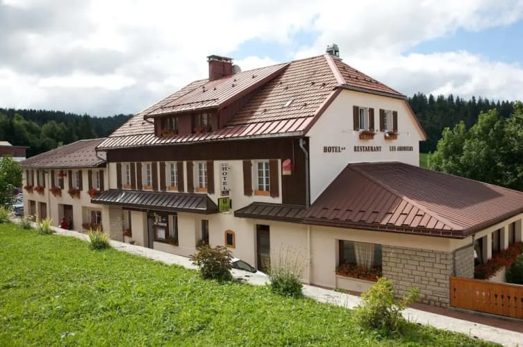 Logis Hôtel les Arobiers