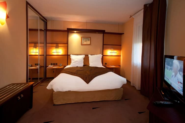 Best Western Plus La fayette Hotel & Spa
