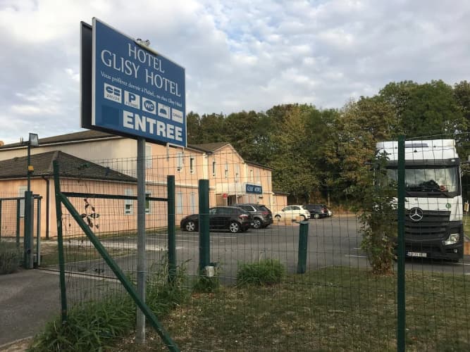 Glisy Hotel