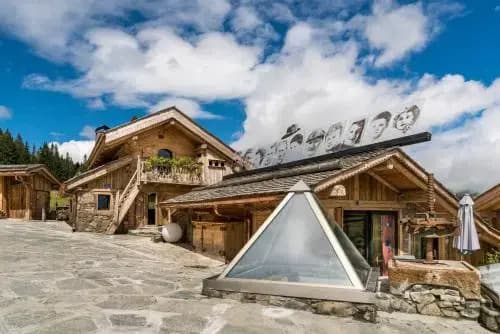 La Maison Des Bois-Marc Veyrat - Photo 1