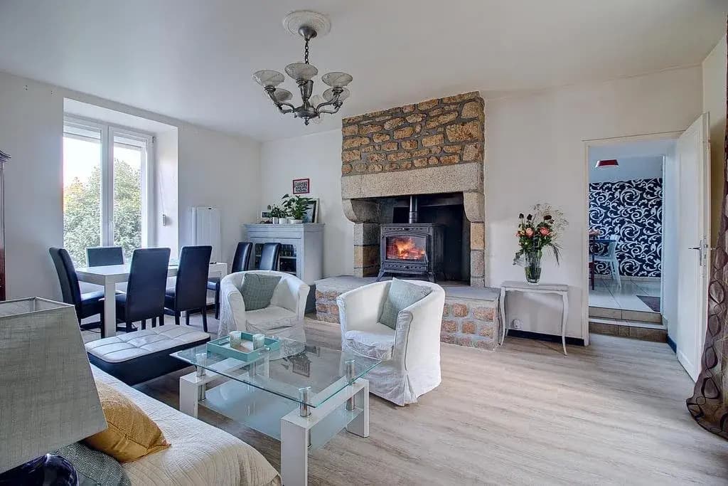 Ricoux Elham - Photo 1