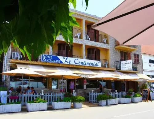 Le Continental - Photo 1