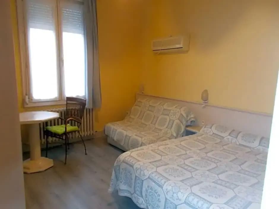 auberge de l arrivée - Photo 1