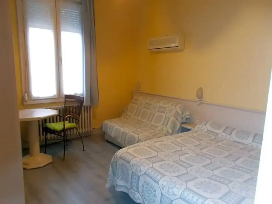 auberge de l arrivée - Photo 1