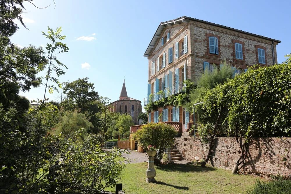 Hotel Restaurant La Verrerie - Photo 1
