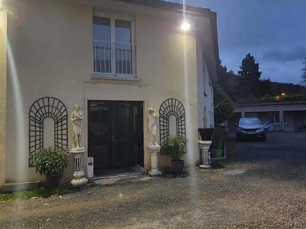 L'Hostellerie De La Rivière - Photo 1