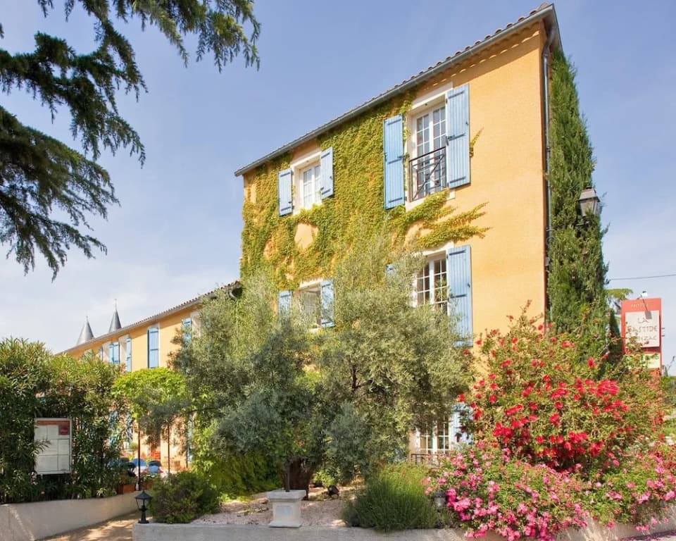 La Bastide Cabezac - Photo 1