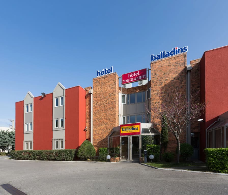 The Originals City, Hôtel Marseille Aéroport - Photo 1