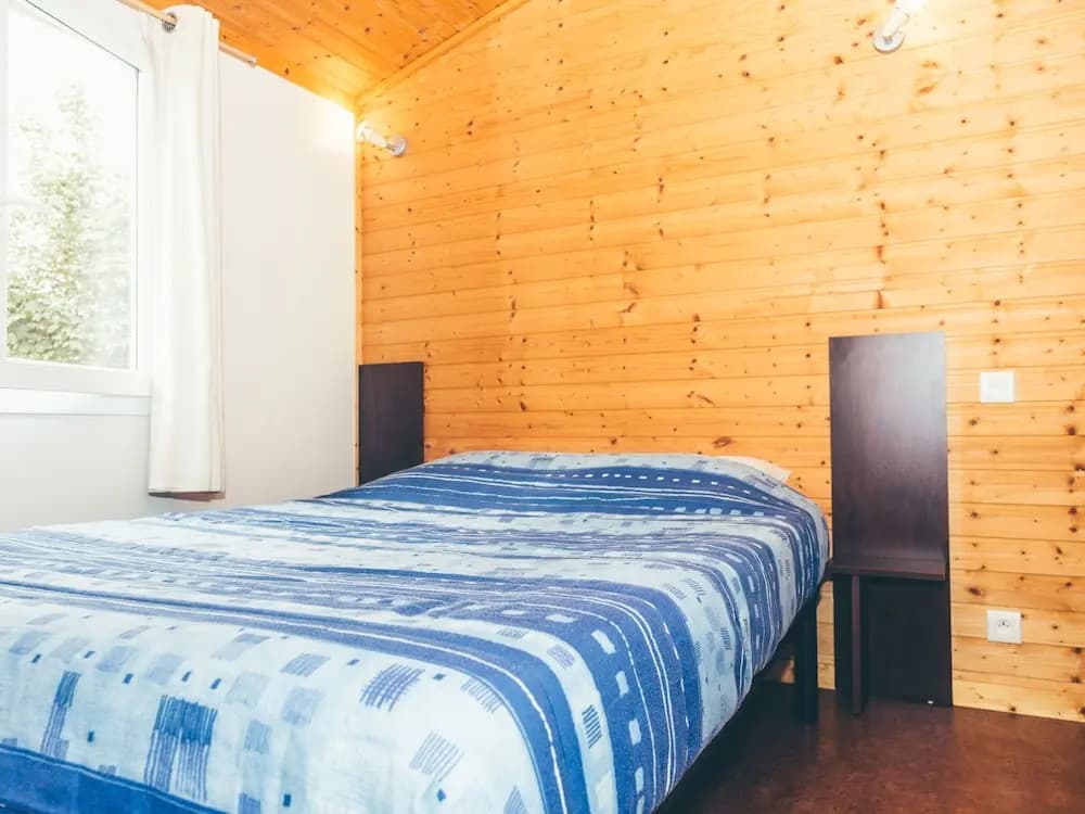 Wooden Chalet With Covered Terrace, on the Edge of a Lake - Photo 1