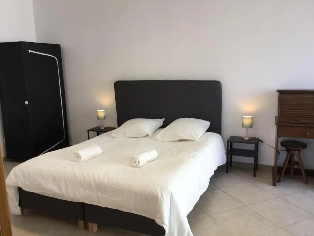 Grande Maison Familiale Avec Piscine Privée Et Climatisation, 10 Personnes, Très Grand Jardin, Située Aux Vignères, Proche...