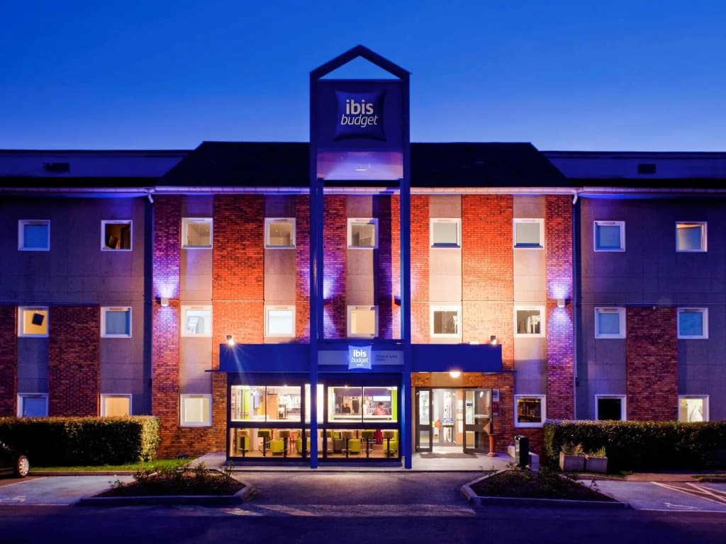 ibis budget Marne la Vallee Chelles - Photo 1