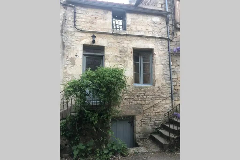 La Petite Maison Medievale de Melanie - Photo 1