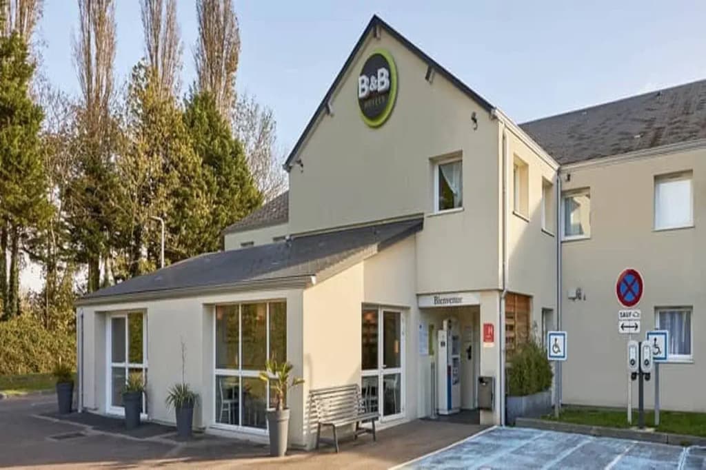 B&B HOTEL Honfleur - Photo 1