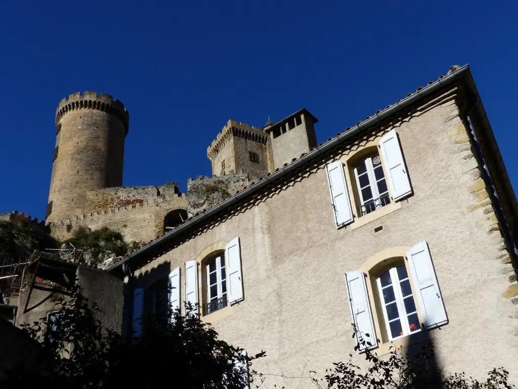 La Mirandole - Photo 1